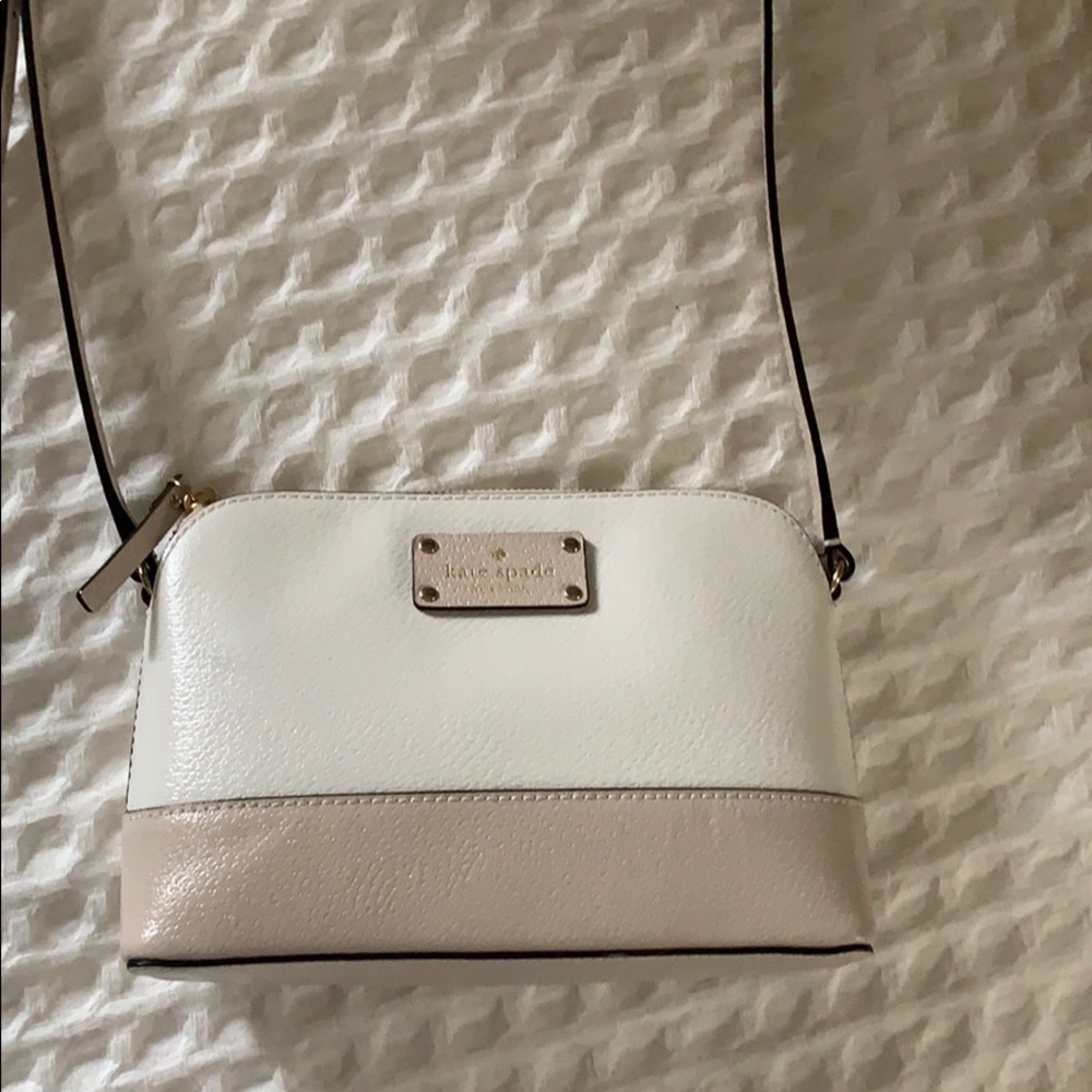 White and neutral crossbody bag- Kate spade